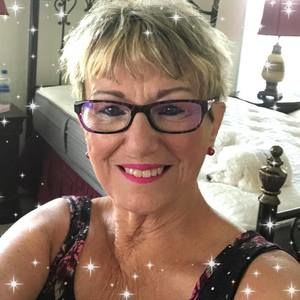 Meet your Posher, Lela